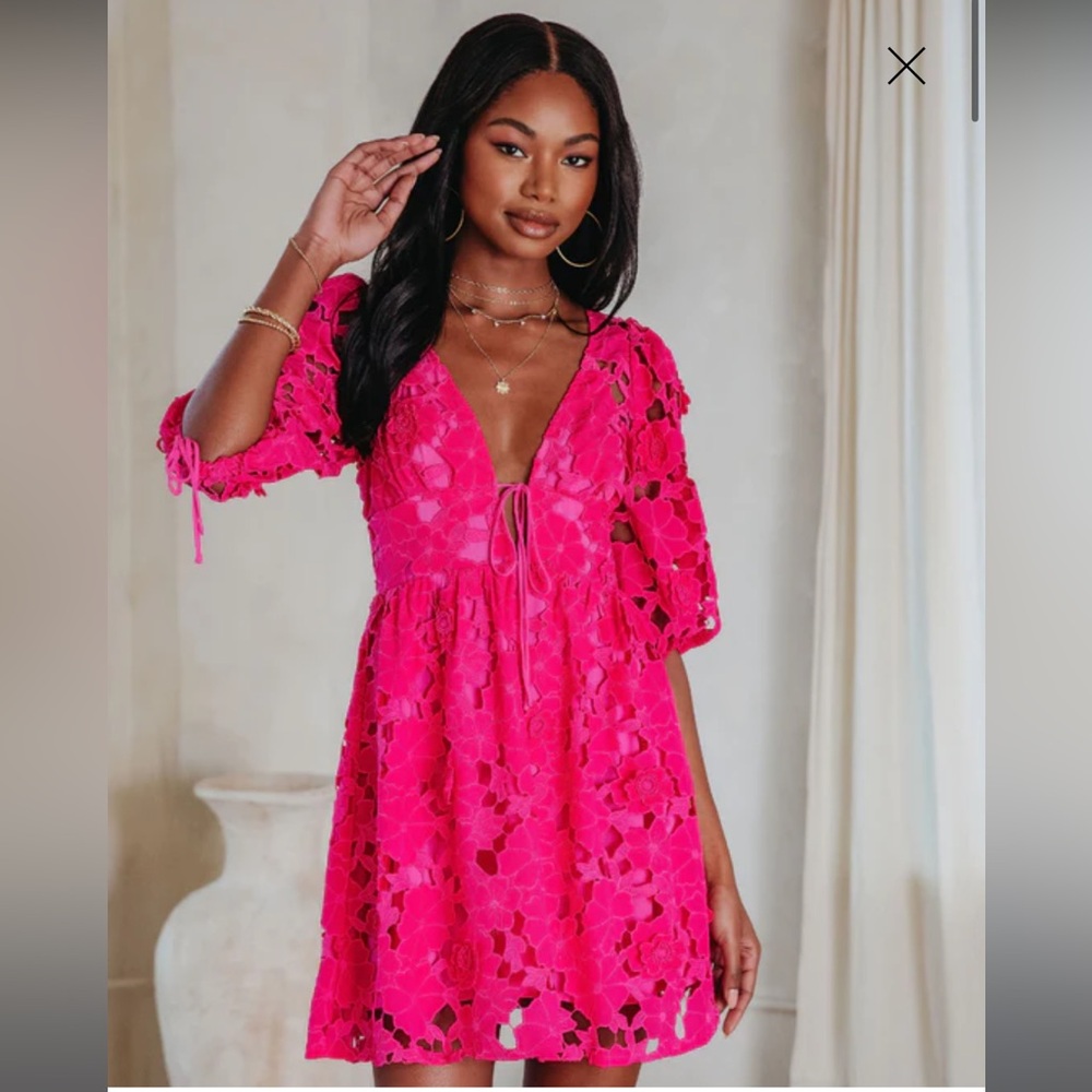 🆕 Vici Floral Crochet Lace Mini Dress